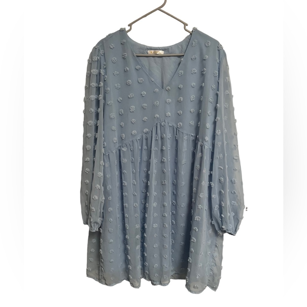 Super cute women’s Kirundo brand baby doll dress. Light blue color. Size XL.